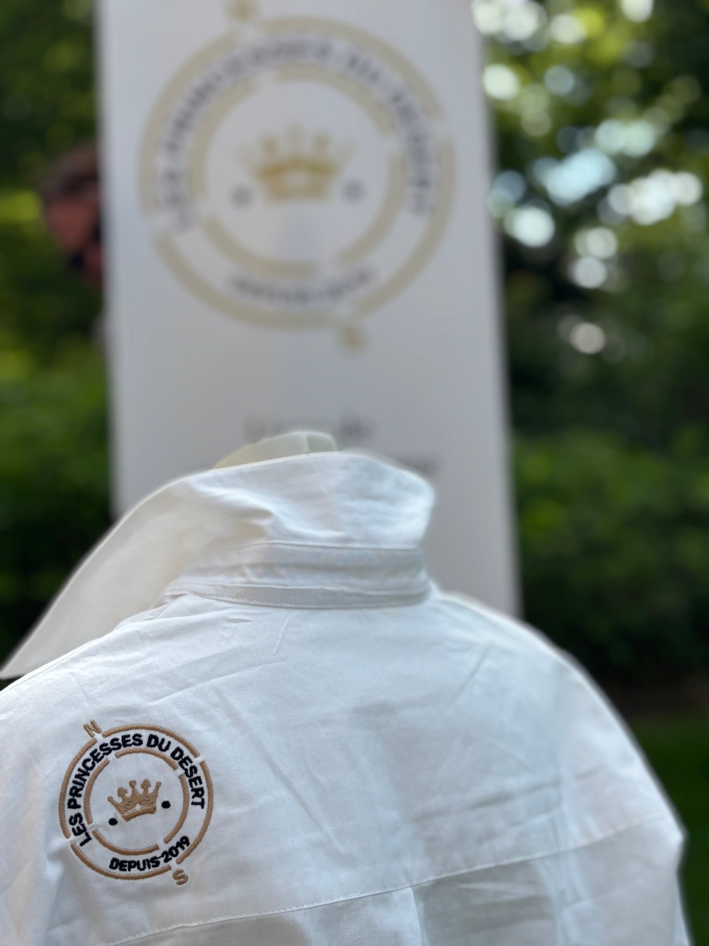 Chemise brodée palmier