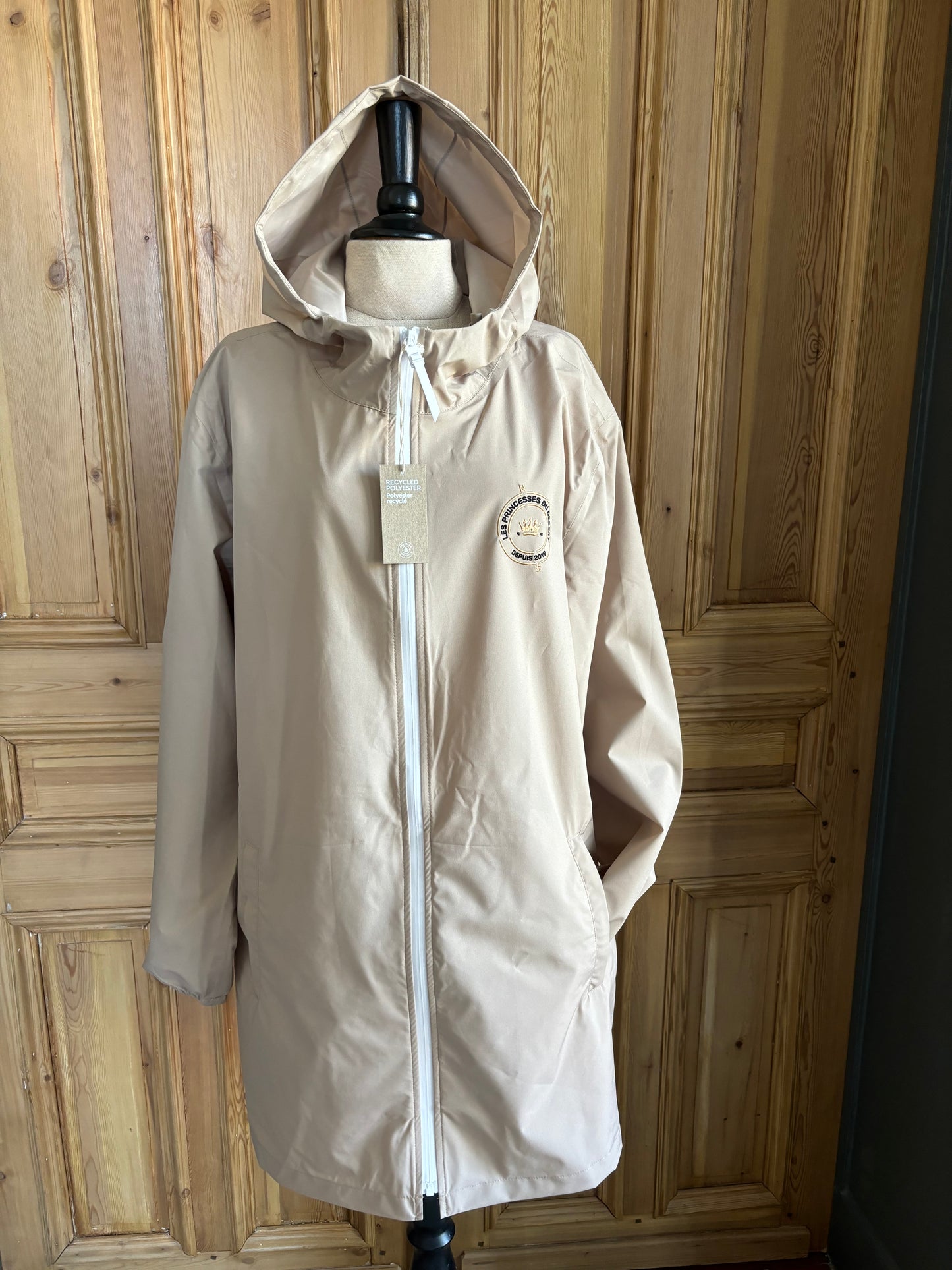 Imperméable à capuche 3/4